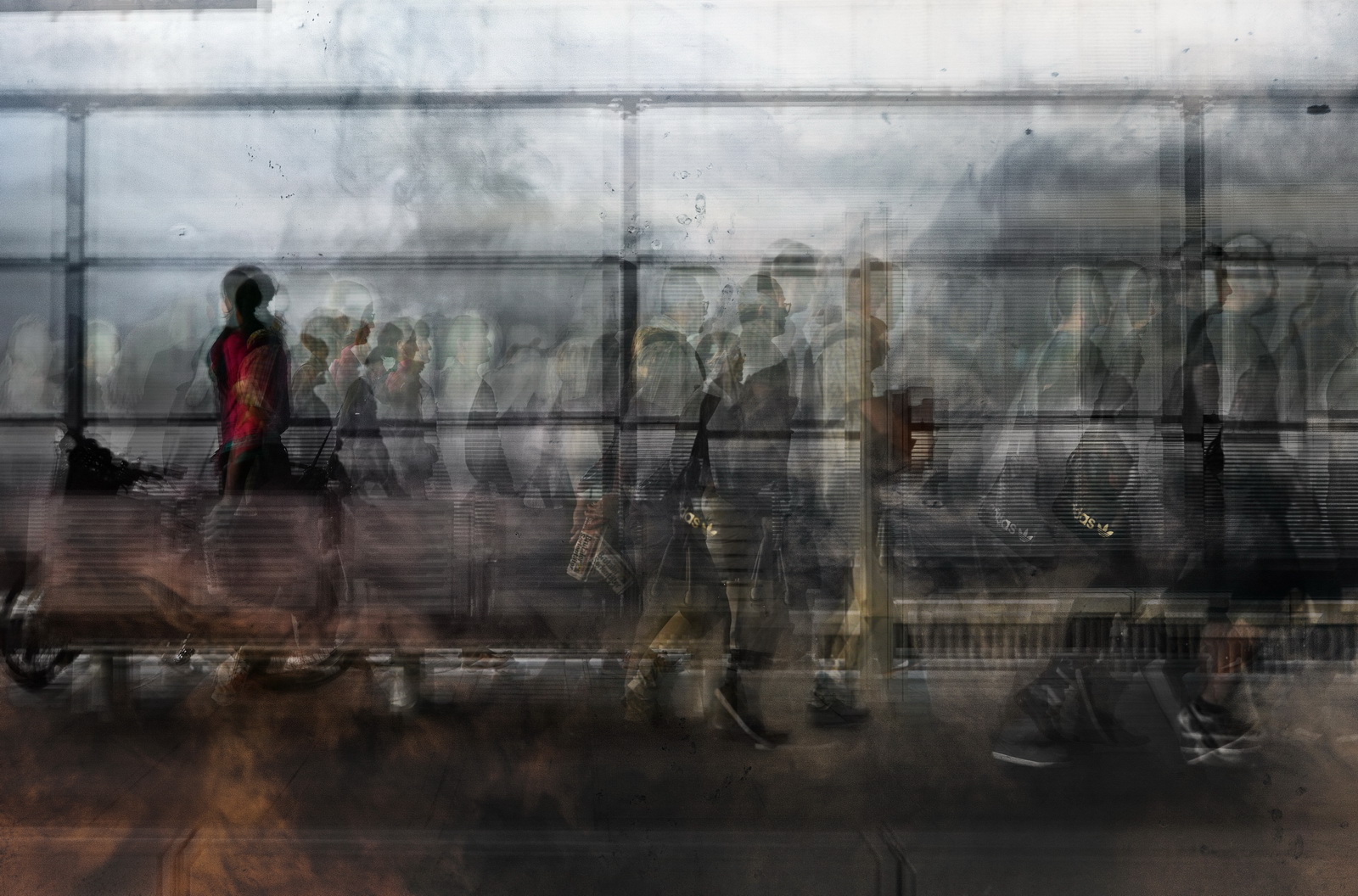 Commuter.in.a.hustle 2014