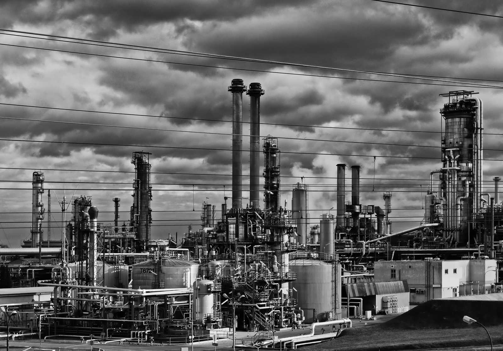 Oil.refining.industry 2014