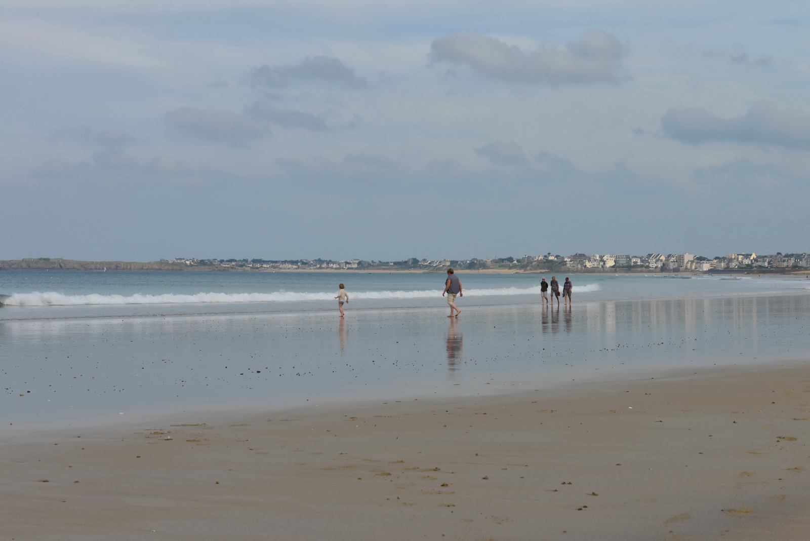 Enjoying the surging billows1 2017