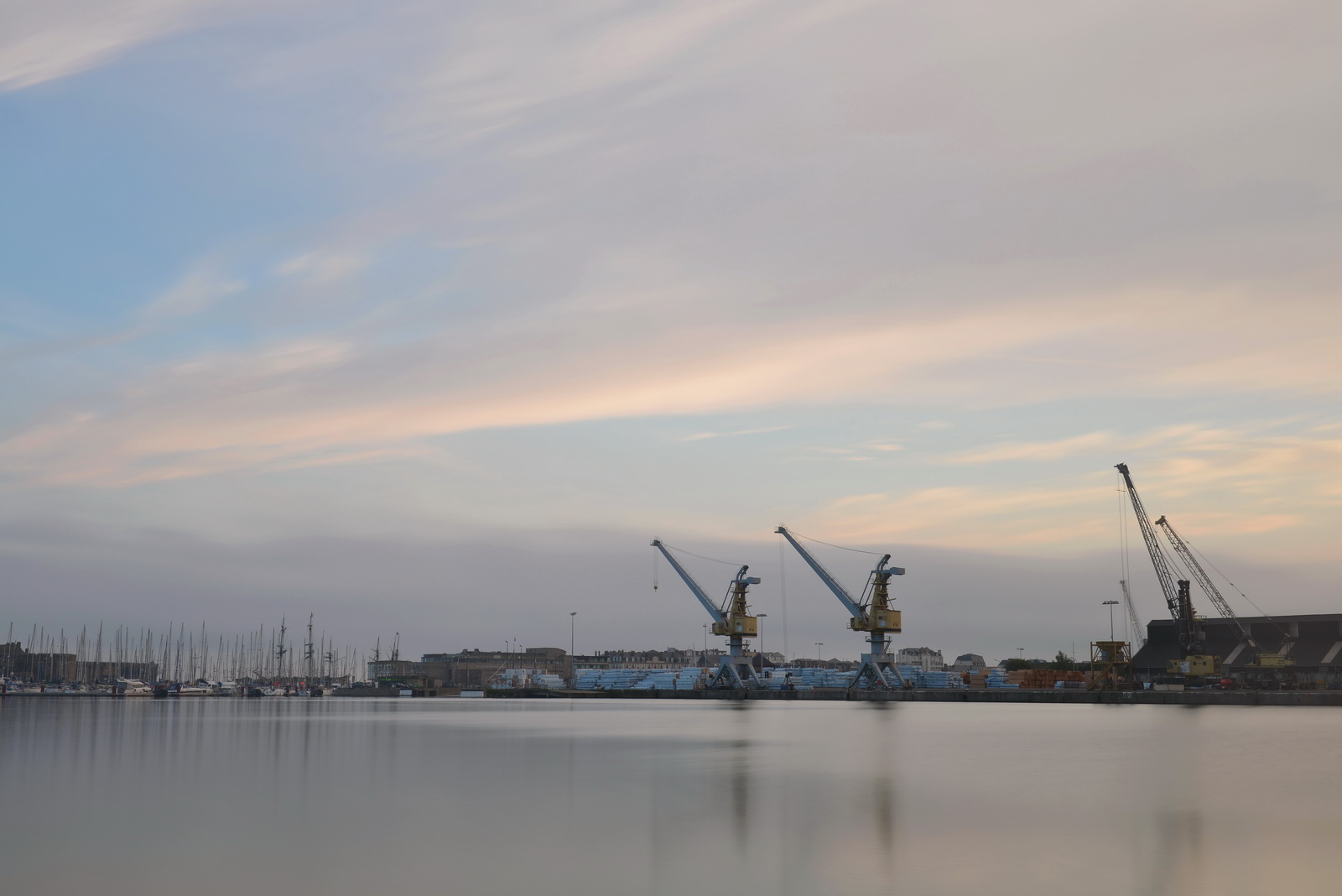 Morning mood in the harbour 2017